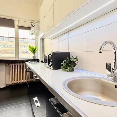The Central Nest - 1Br Steps From Athenaeum * Bukarest