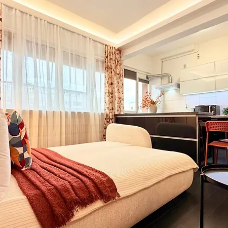 公寓 The Nest - 1br Steps From Romanian Athenaeum 布加勒斯特