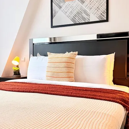 The Nest - 1br Steps From Romanian Athenaeum 公寓 布加勒斯特